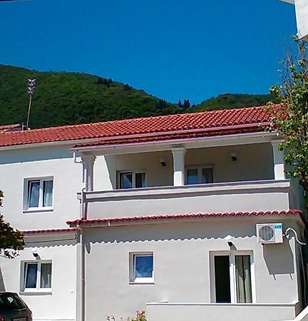 Gorgona Apartments & Studios Ipsos Bagian luar foto