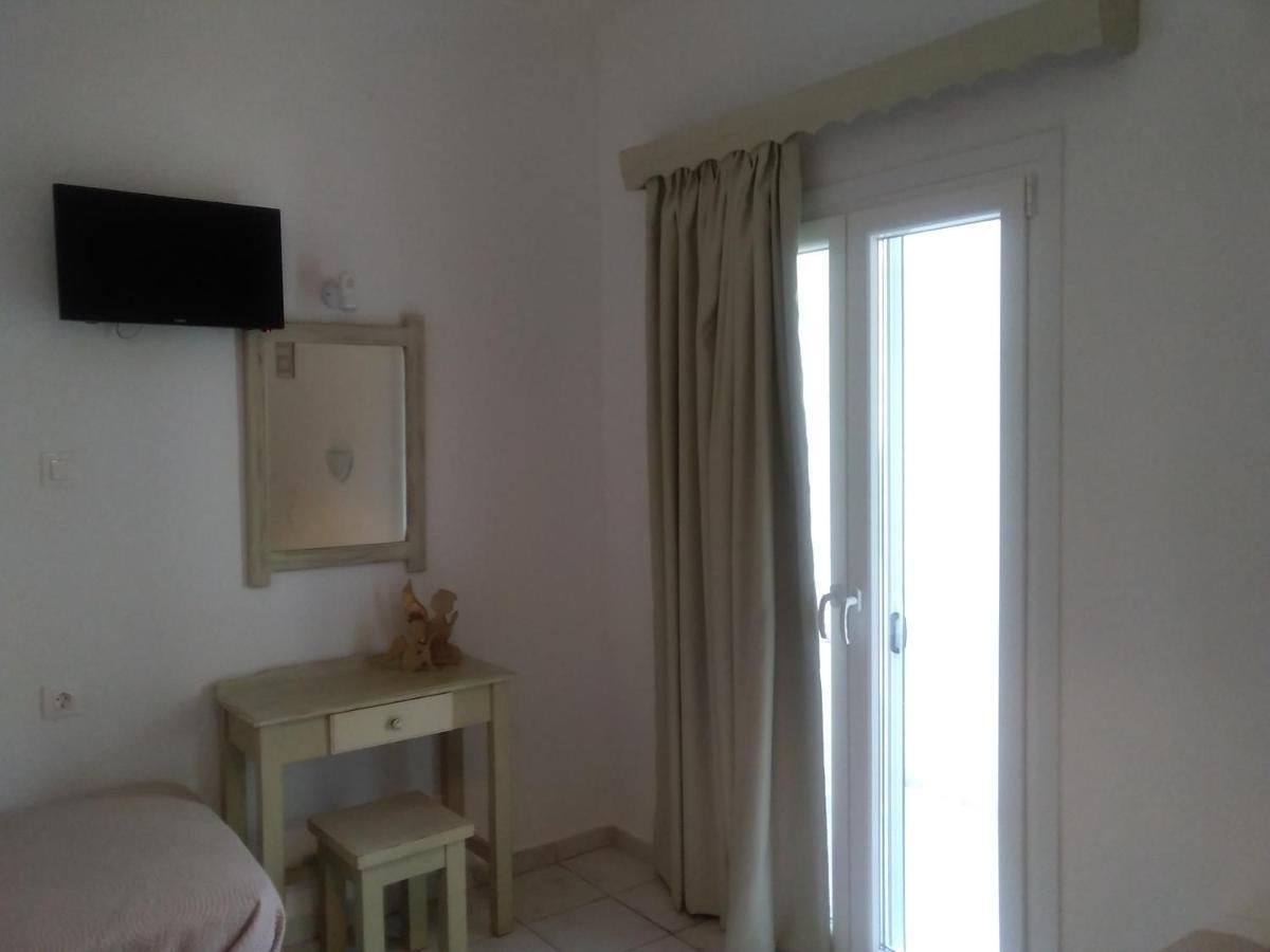 Gorgona Apartments & Studios Ipsos Bagian luar foto